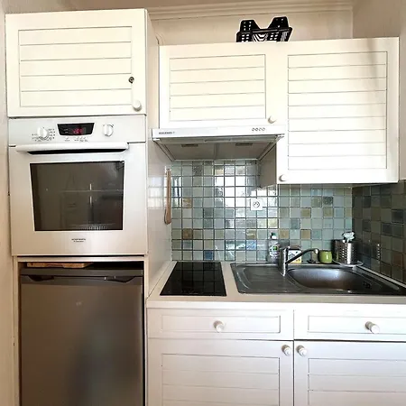 Agreable 4 Pers. Avec Terrasse Et Parking, - Fr-1-245-133 * Ла-Боль-Эскублак