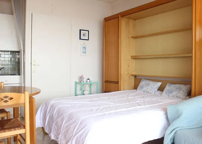 Agreable 4 Pers. Avec Terrasse Et Parking, - Fr-1-245-133 Apartment La Baule-Escoublac