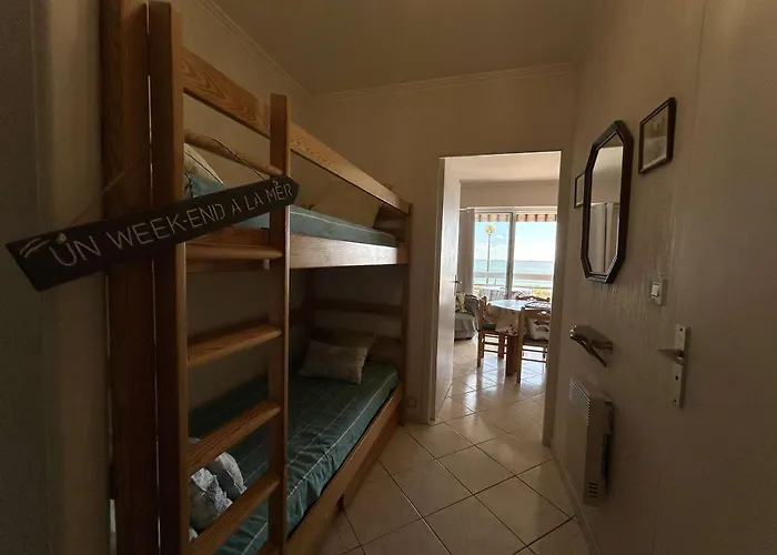 Agreable 4 Pers. Avec Terrasse Et Parking, - Fr-1-245-133 Apartment *